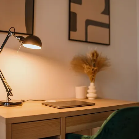 Homely - Chic Flat, View, Subway, Cafe, River Lejlighed Berlin