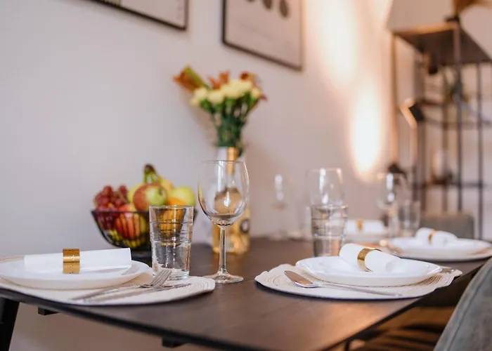 Homely - Chic Flat, View, Subway, Cafe, River Berlim