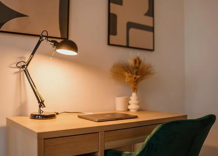 Homely - Chic Flat, View, Subway, Cafe, River Apartamento Berlim