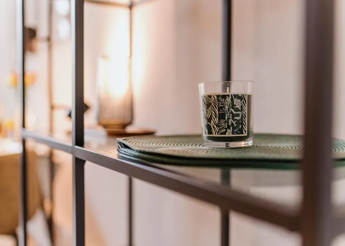 Homely - Chic Flat, View, Subway, Café, River * Berlín